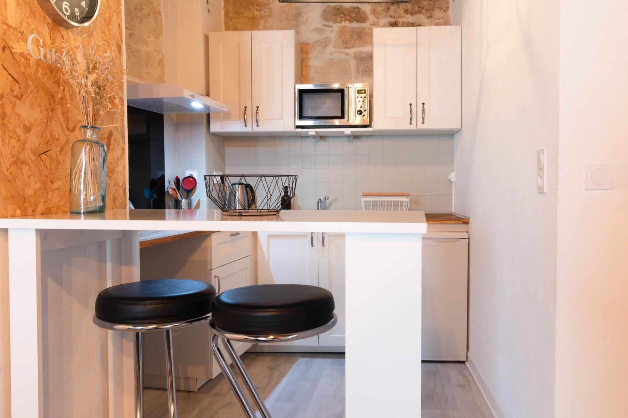 Immeuble 3 Apparts Centre Historique St Gilles Maisoncarreeconciergerie Сен-Жиль Экстерьер фото