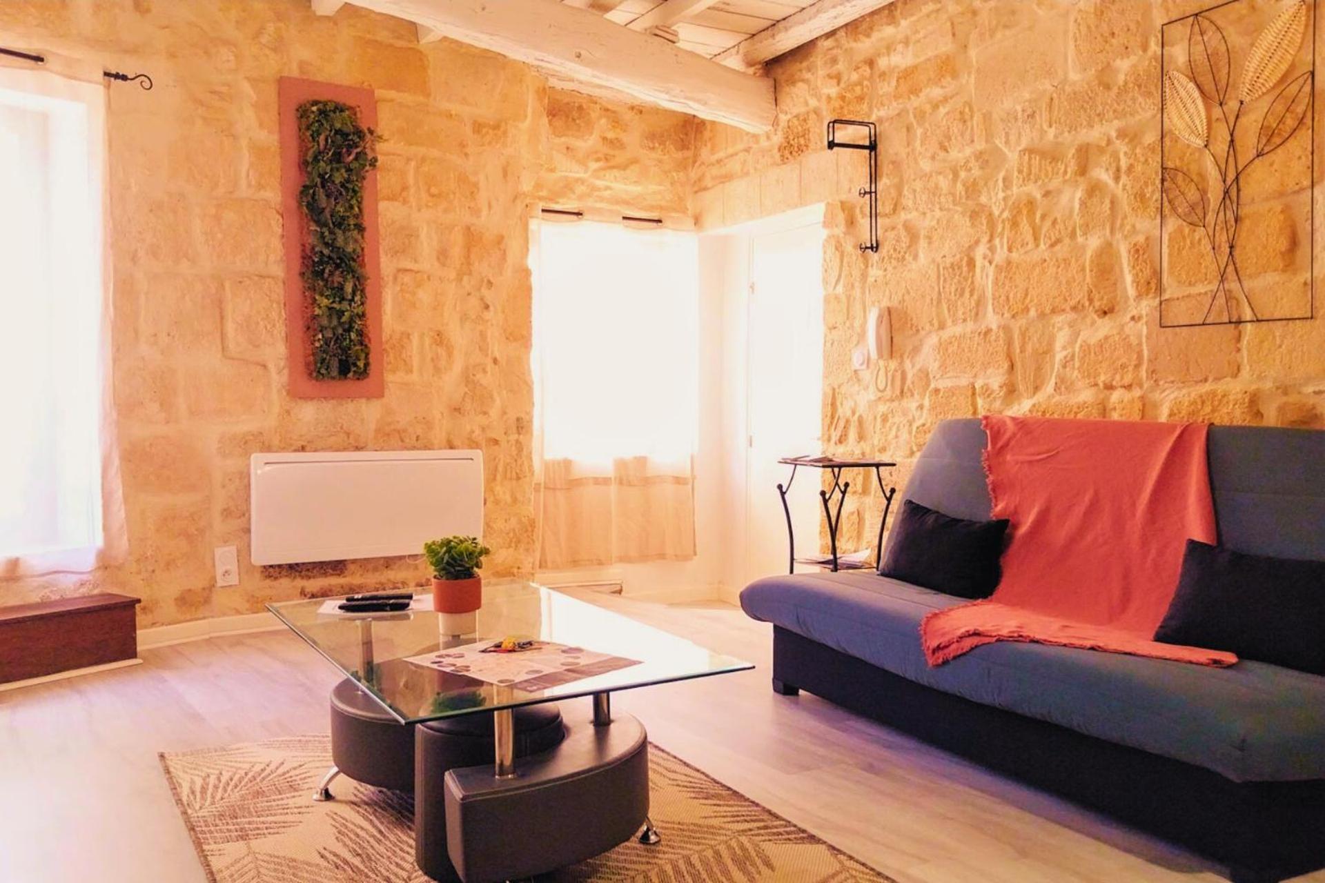 Immeuble 3 Apparts Centre Historique St Gilles Maisoncarreeconciergerie Сен-Жиль Экстерьер фото